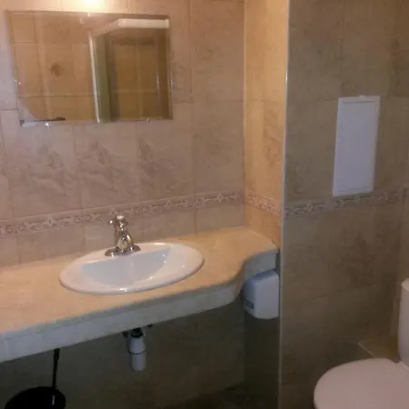 Black Sea - Breakfast, Pool & Free Parking Hotel