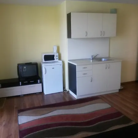 Ξενοδοχείο Black Sea - Breakfast, Pool & Free Parking