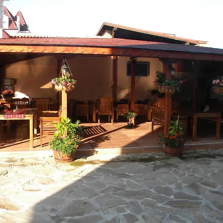 Black Sea - Breakfast, Pool & Free Parking