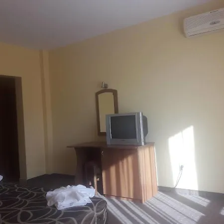 Ξενοδοχείο Black Sea - Breakfast, Pool & Free Parking Obzor