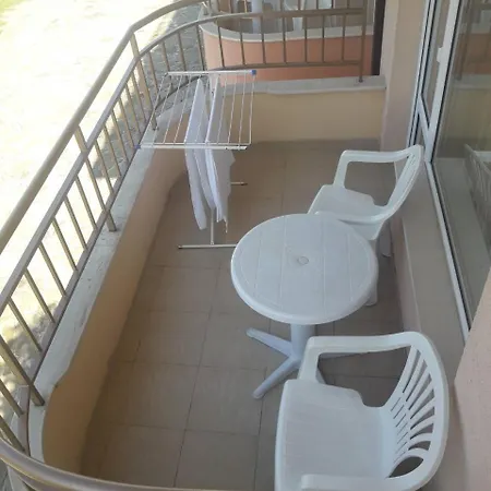 Black Sea - Breakfast, Pool & Free Parking Ξενοδοχείο 3*