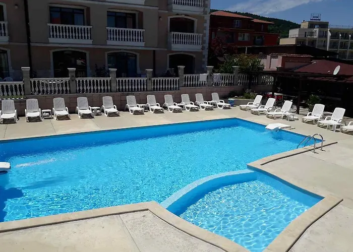 Black Sea - Breakfast, Pool & Free Parking Hotel 3*