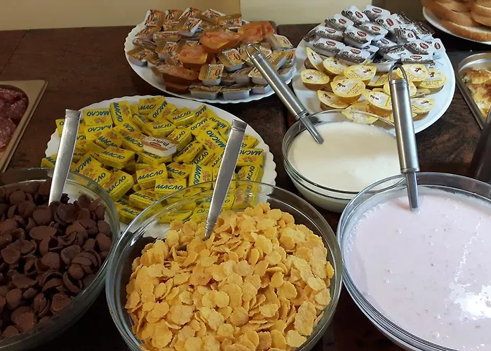 Black Sea - Breakfast, Pool & Free Parking Obzor