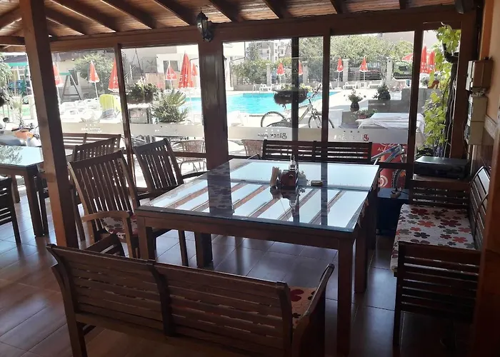 Black Sea - Breakfast, Pool & Free Parking Hotel 3*