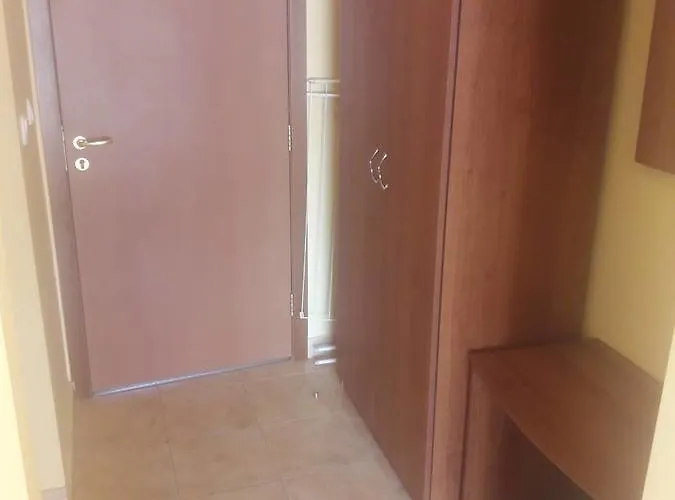 Hotel Black Sea - Breakfast, Pool & Free Parking Obzor